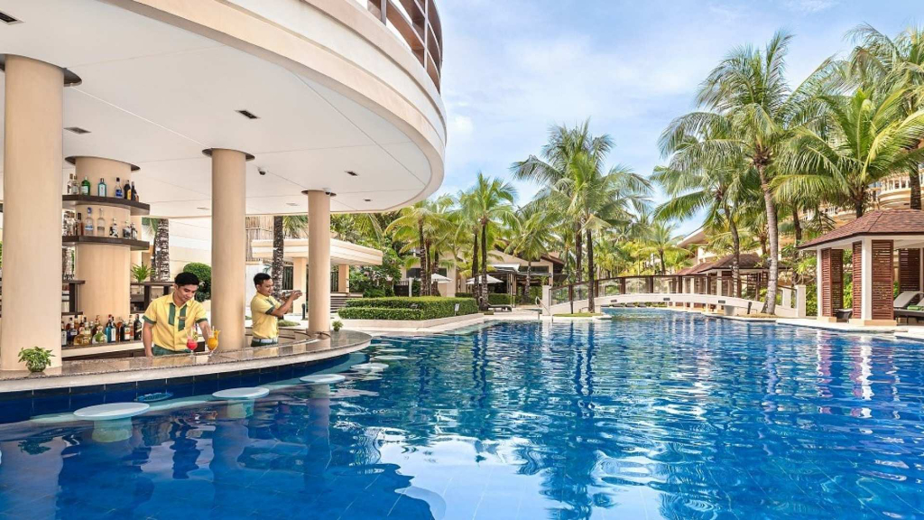 Henann Garden POOL BAR
