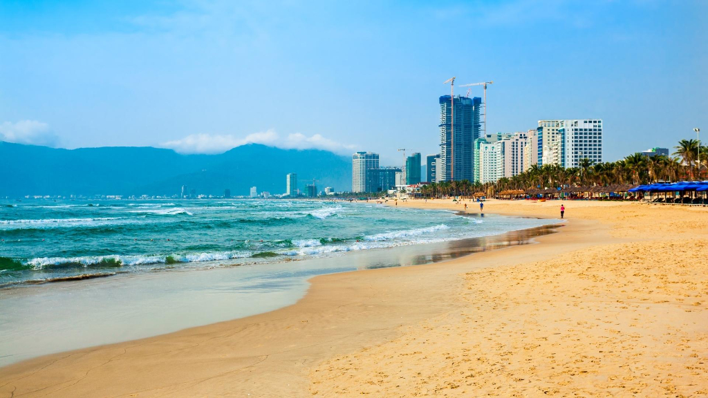 峴港美溪沙灘全景