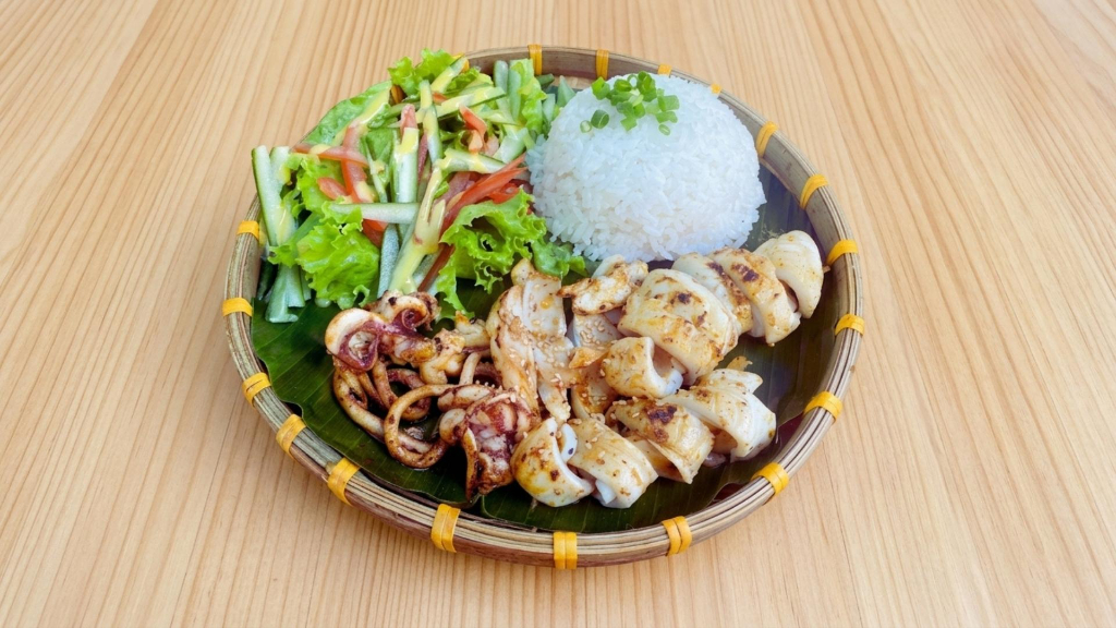 Bới Cơm 餐廳越式烤魷魚