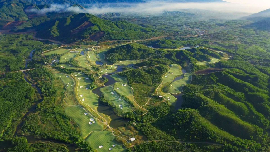 峴港巴拿山高爾夫球場Ba Na Hills Golf Club全景