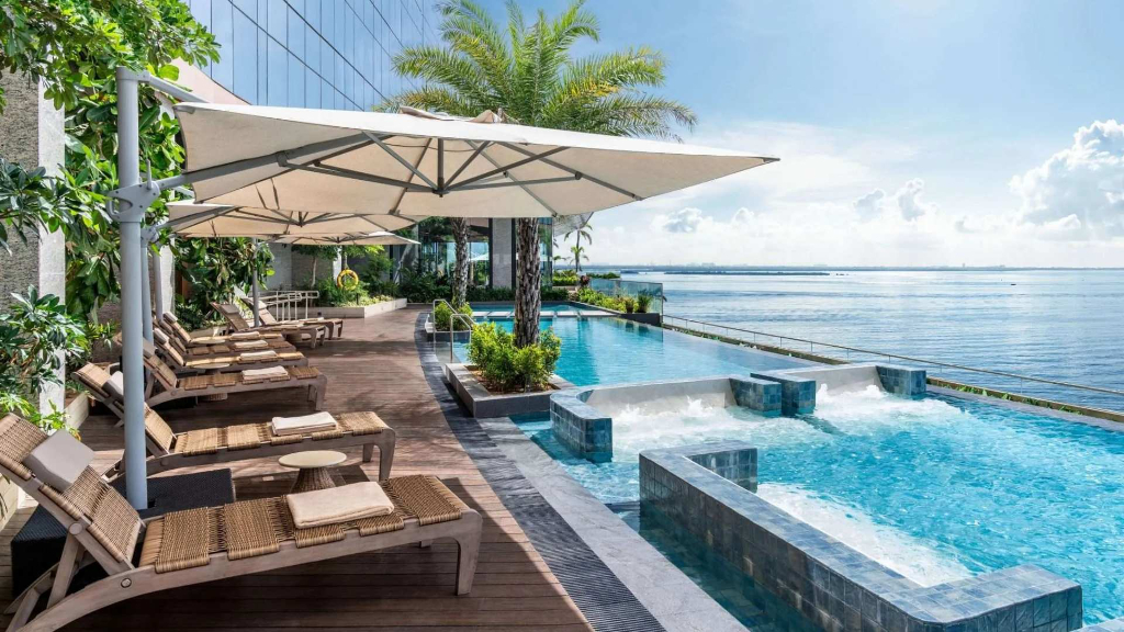 Fili Hotel at NUSTAR Resort Cebu無邊際游泳池